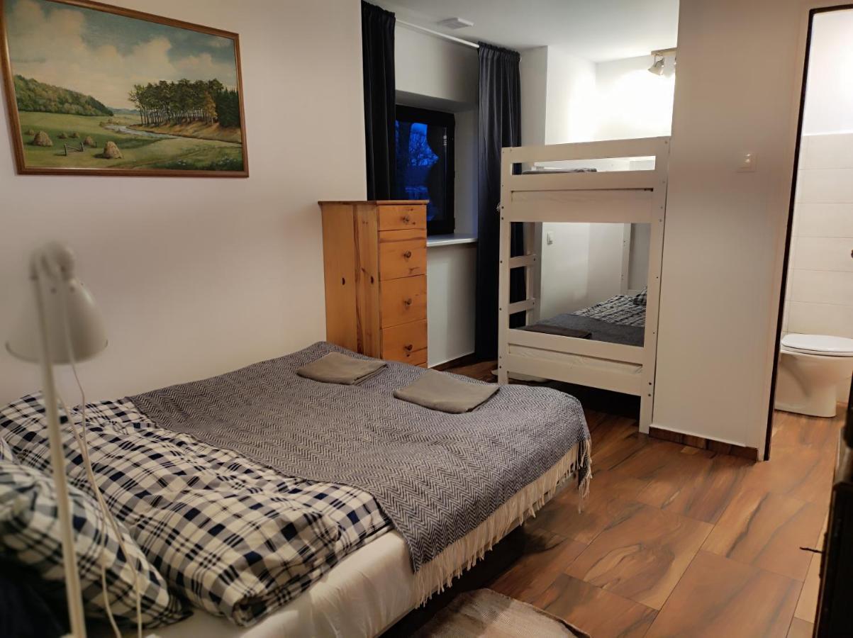 Gniazdo W Felicjanowie Uniejow Exteriér fotografie